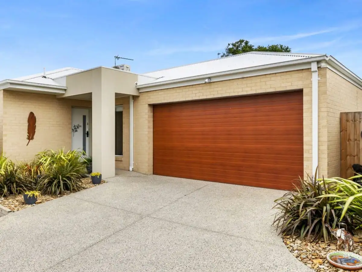 Main view of Homely house listing, 2/6 Hazelwood Crescent, Leopold VIC 3224