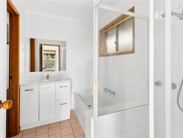Fifth view of Homely unit listing, 1/20 Burdoo Drive, Grovedale VIC 3216