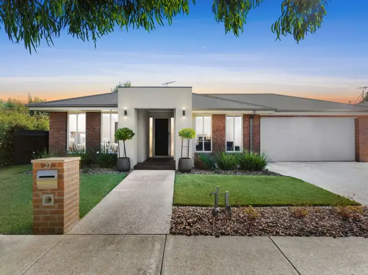 27 Bridgewater Circuit, Armstrong Creek VIC 3217