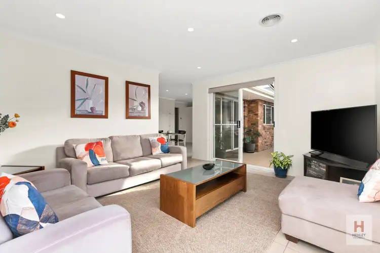 8 Mosely Avenue, Cooma NSW 2630