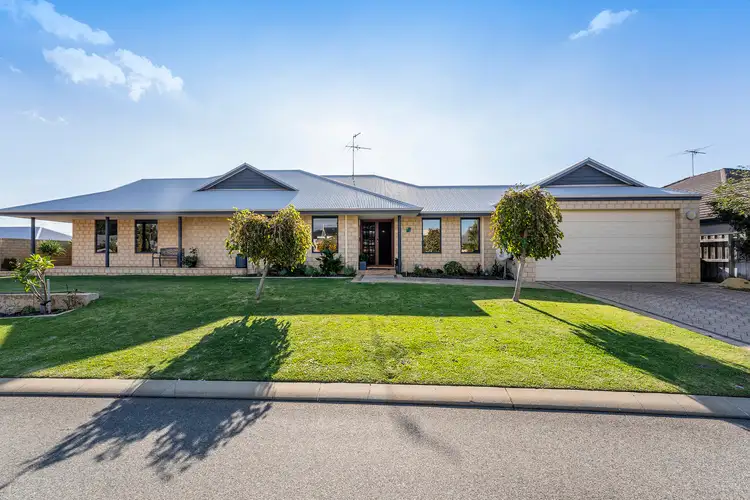 1 Bookleaf Loop, Halls Head WA 6210