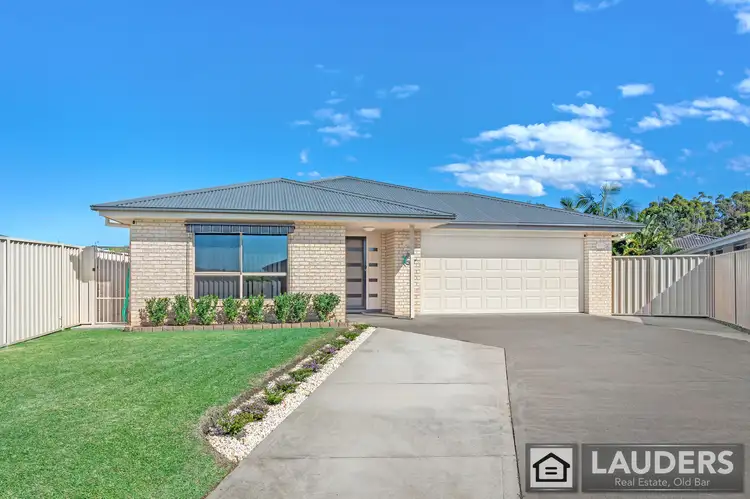 4 Curlew Place, Old Bar NSW 2430