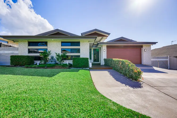 22 Bottlebrush Drive, Kirkwood QLD 4680