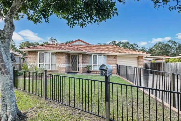 9 Deakin Close, Fitzgibbon QLD 4018