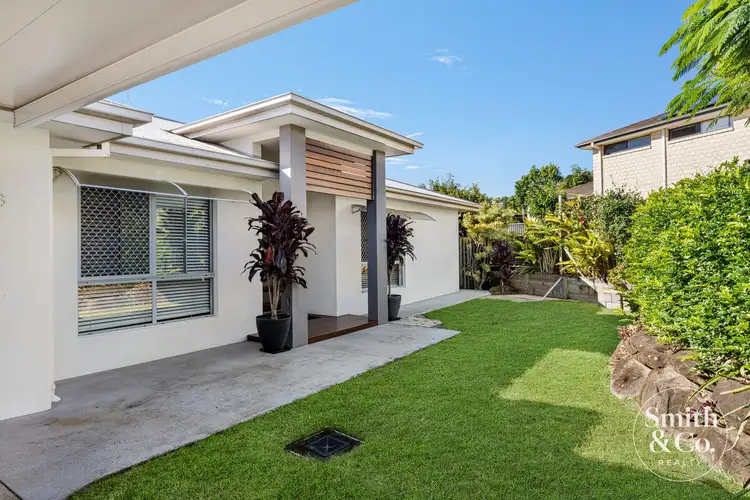 6 Hallmark Court, Ashmore QLD 4214
