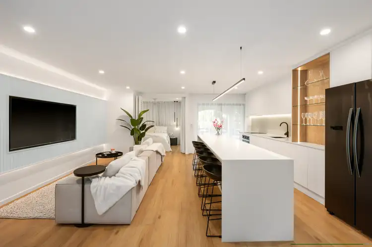 36/112-116 Surf Parade, Broadbeach QLD 4218