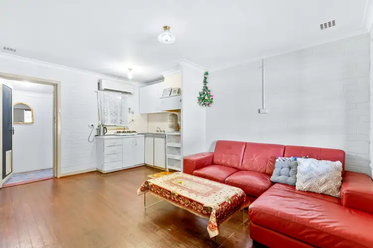Fifth view of Homely semi-detached listing, 33 Wisborough Crescent, Balga WA 6061
