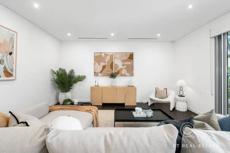 Fourth view of Homely house listing, 10 Linnaker Place, Kew VIC 3101