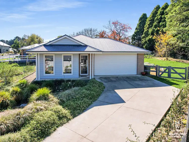 6 Lochinvar Drive