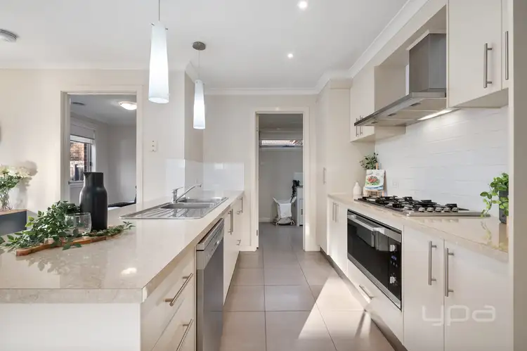 1/8 Linda Place, Kurunjang VIC 3337