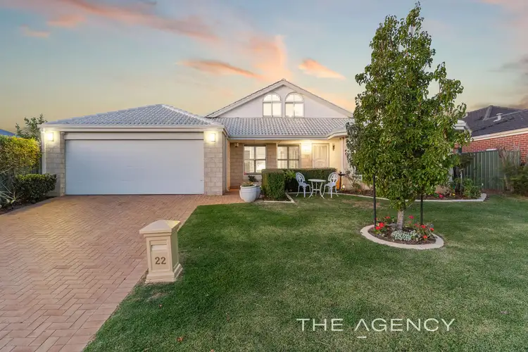 22 Sheriff Circuit, Wattle Grove WA 6107