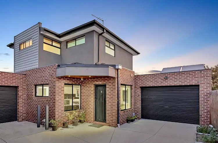 Main view of Homely townhouse listing, 2/52 Ashleigh Crescent, Meadow Heights VIC 3048