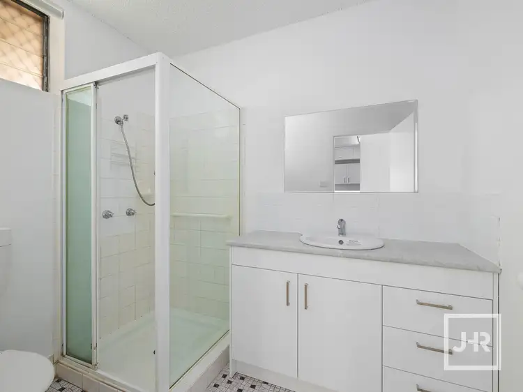 Fifth view of Homely unit listing, 2/24 Weston Street, Coorparoo QLD 4151