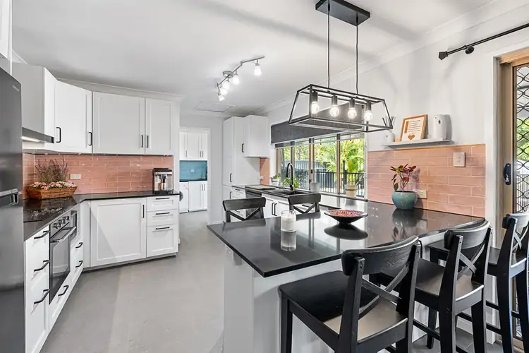 Third view of Homely house listing, 2 Noir Court, Thornlands QLD 4164