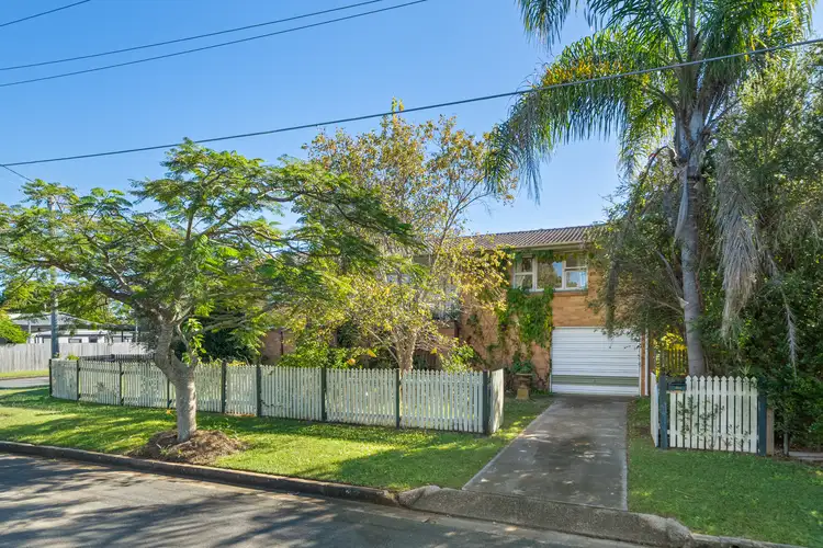 32 Lucinda Street, Clontarf QLD 4019