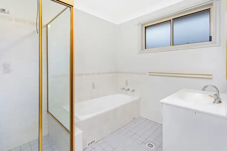 Fourth view of Homely villa listing, 2/189 Tongarra Road, Albion Park NSW 2527