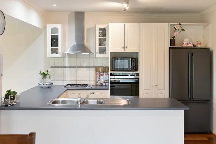 Fifth view of Homely house listing, 27 Venezia Way, Skye VIC 3977
