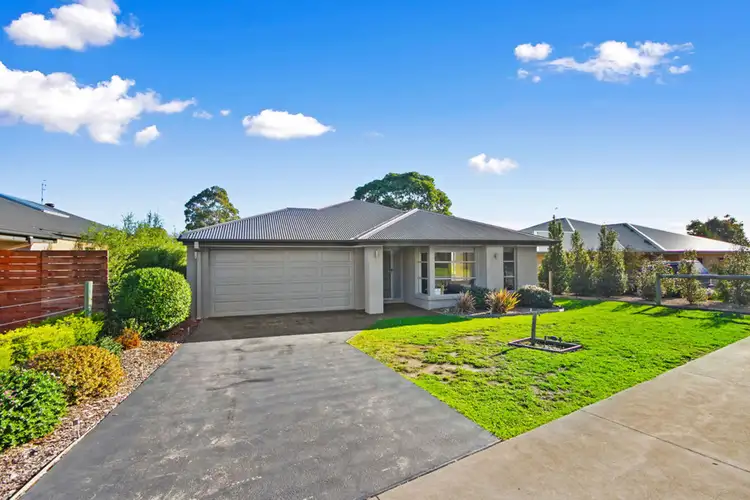 6 Plateau Avenue, Metung VIC 3904