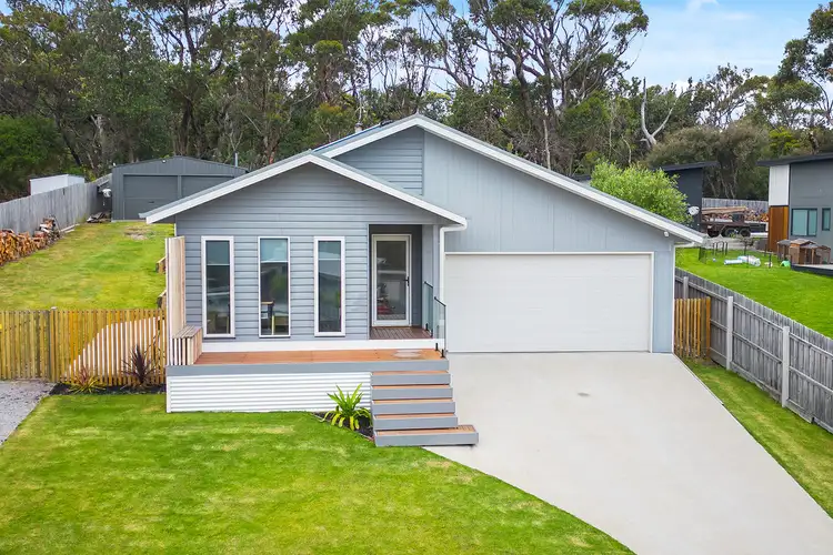 4 Warfe Drive, Lake Tyers Beach VIC 3909