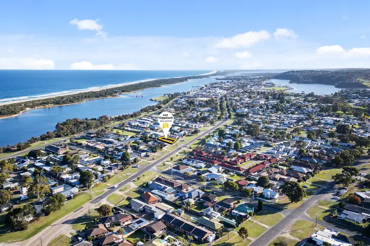Fourth view of Homely unit listing, 1/64 Roadknight Street, Lakes Entrance VIC 3909