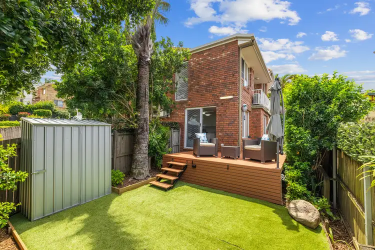 1/4 Kalinda Avenue, Mooloolaba QLD 4557