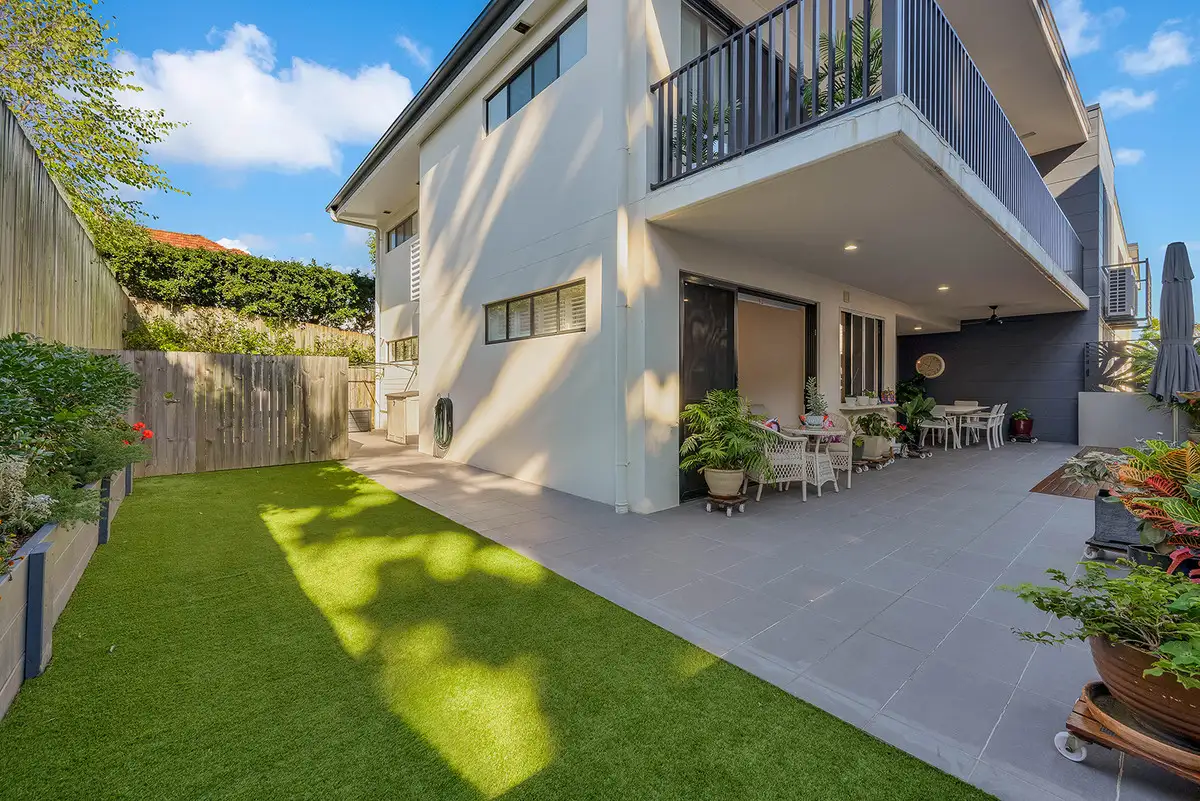 Main view of Homely unit listing, 4/52 Brae Street, Coorparoo QLD 4151