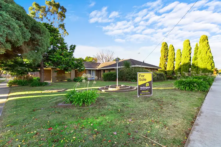 Main view of Homely house listing, 33 Hutchison Street, Sale VIC 3850