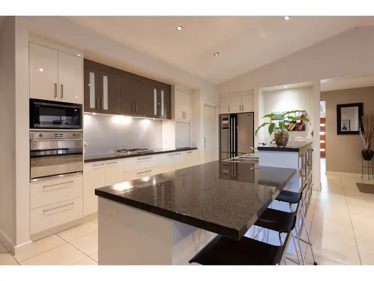 Fourth view of Homely house listing, 2 Finke Court, Hamilton Valley NSW 2641