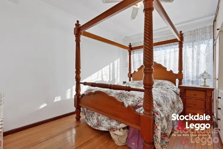 Fifth view of Homely house listing, 18 Gish Court, Hadfield VIC 3046