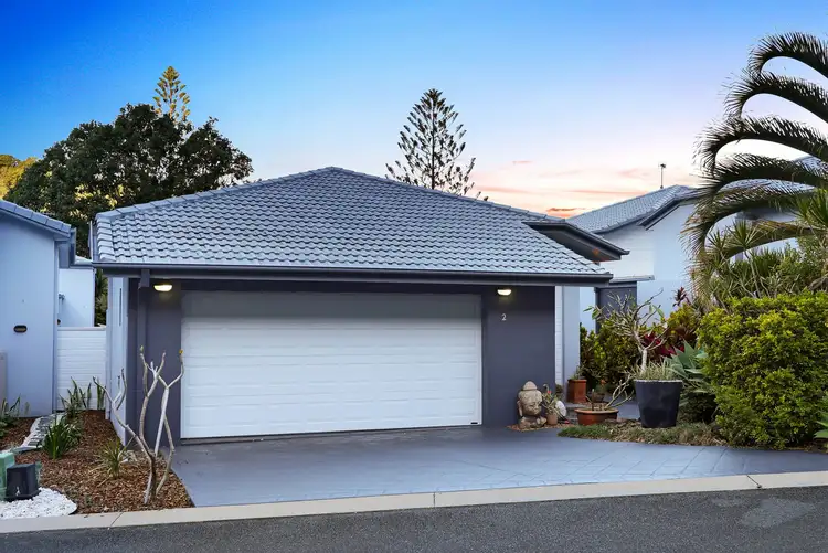 Second view of Homely townhouse listing, 2/6 Burrabee Street, Burleigh Heads QLD 4220