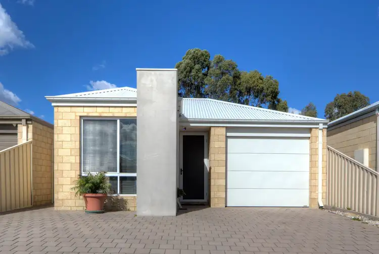 40 Sessilis Crescent, Wattle Grove WA 6107