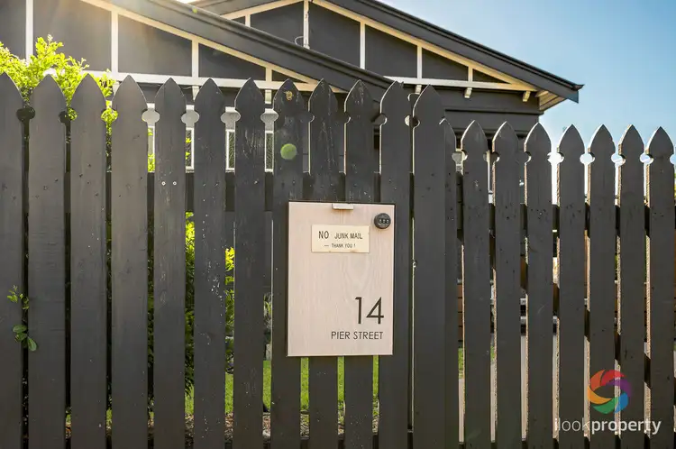 14 Pier Street, South Gladstone QLD 4680