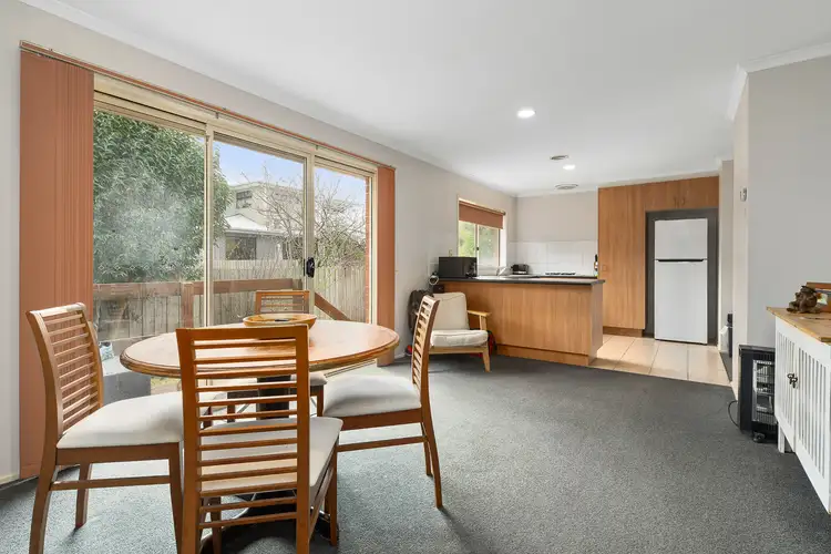 Fifth view of Homely unit listing, 6a Alice Grove, Frankston VIC 3199