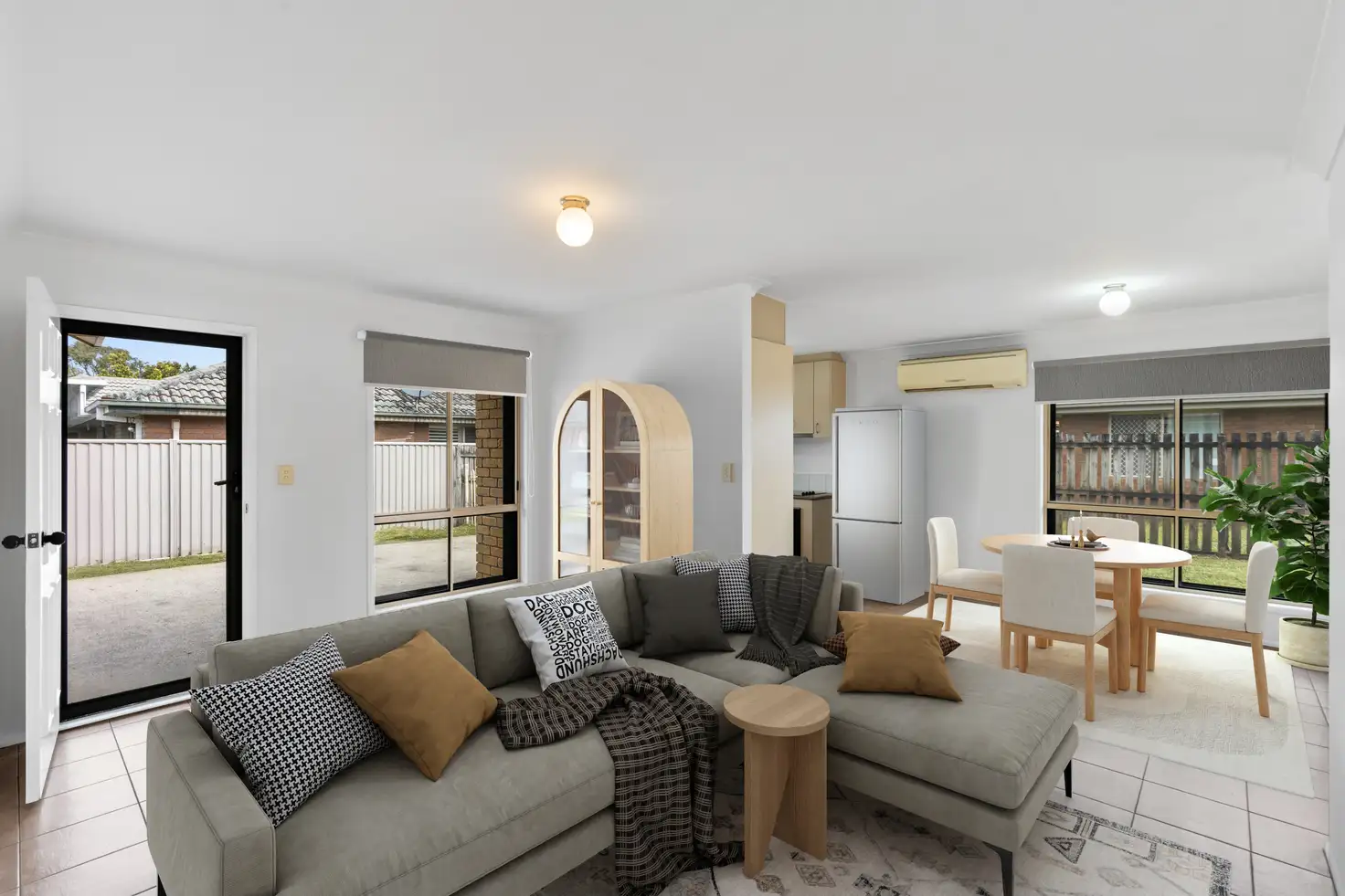 Main view of Homely unit listing, 1/52 Lilly Pilly Crescent, Fitzgibbon QLD 4018