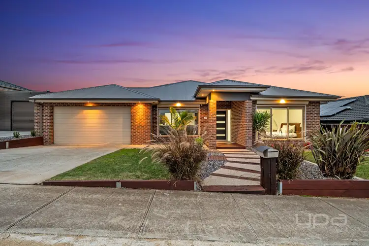 22 Peter Pan Crescent, Kurunjang VIC 3337