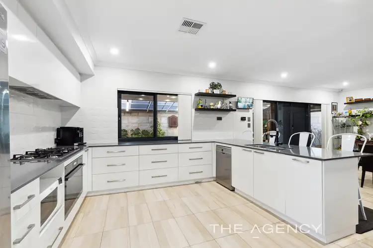 Second view of Homely house listing, 21 Ravello Vista, Yangebup WA 6164