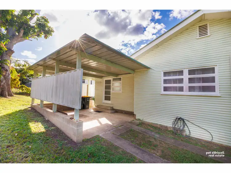 2/12 James Street, The Range QLD 4700