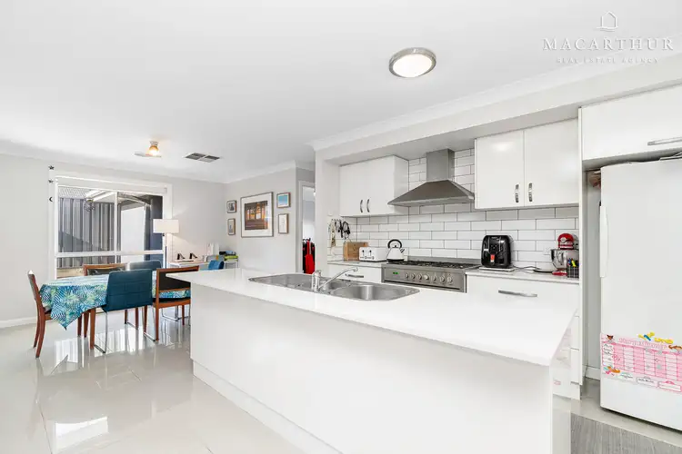 Fifth view of Homely house listing, 109 Brooklyn Drive, Bourkelands NSW 2650