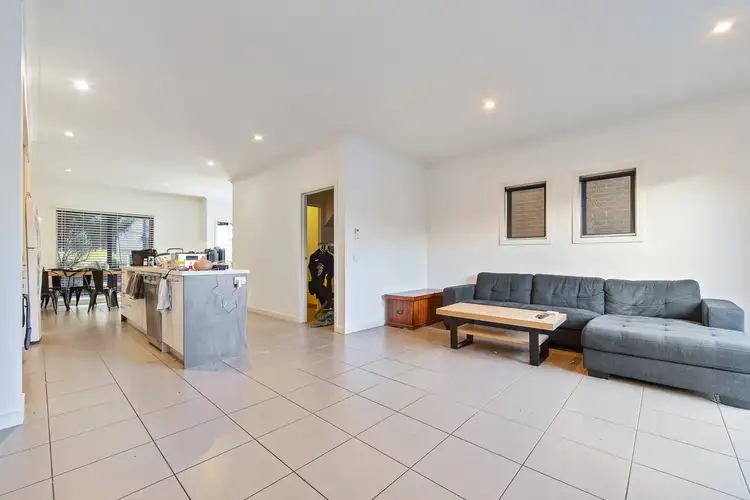 Fifth view of Homely townhouse listing, 29/2 Sanoma Drive, Skye VIC 3977