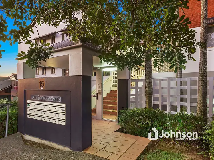 18/15 Clarence Road, Indooroopilly QLD 4068