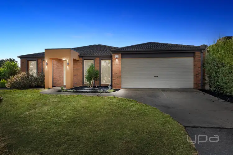 38 Tandara Circuit, Melton West VIC 3337