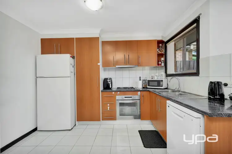 Fifth view of Homely unit listing, 1 Cosgrove Court, Meadow Heights VIC 3048