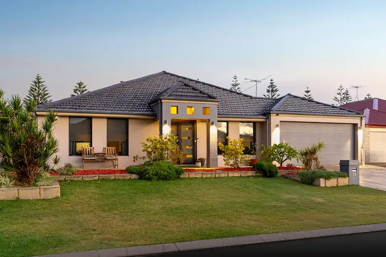 Second view of Homely house listing, 19 Riviera Vista, Port Kennedy WA 6172