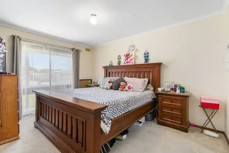 Fifth view of Homely house listing, 1 Ivy Court, Sale VIC 3850