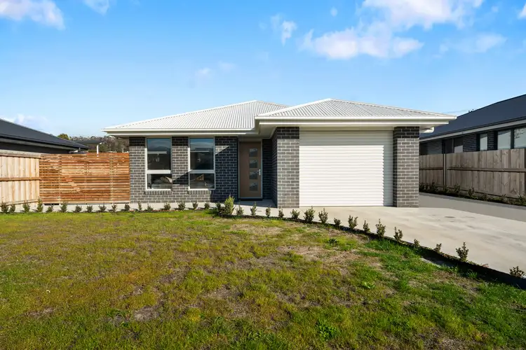 23 Hallett Drive, Rokeby TAS 7019