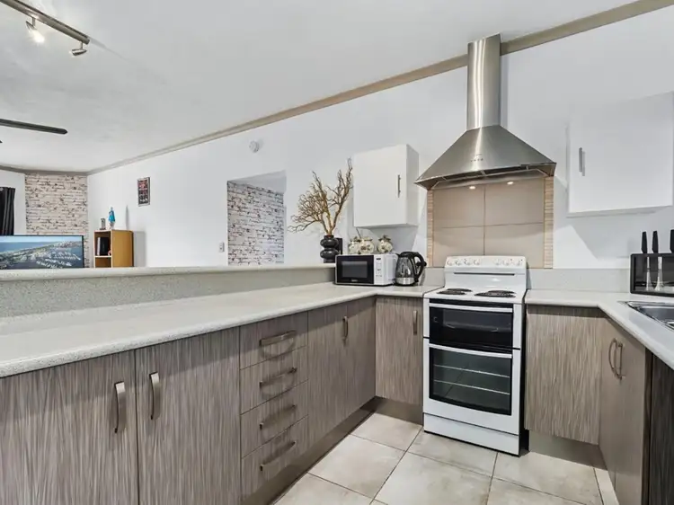 Fifth view of Homely unit listing, 2/97-99 Birch Street, Manunda QLD 4870