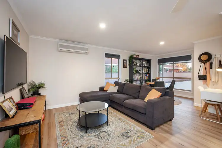 Fifth view of Homely unit listing, 2/358 Lawrence Street, Wodonga VIC 3690