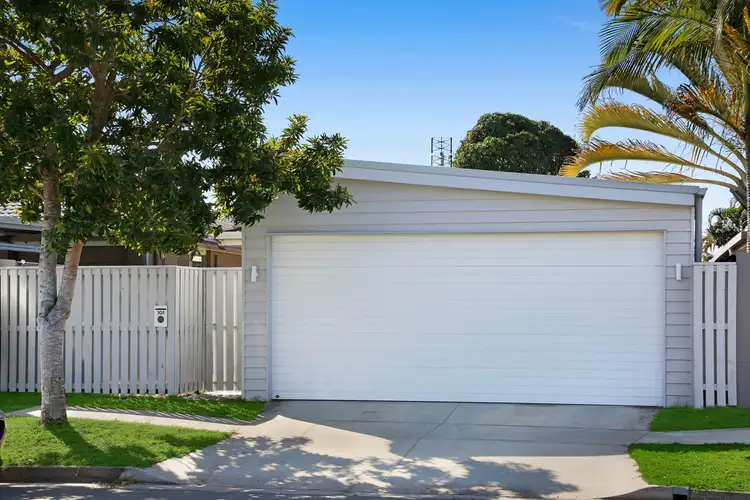 101 Albion Avenue, Miami QLD 4220