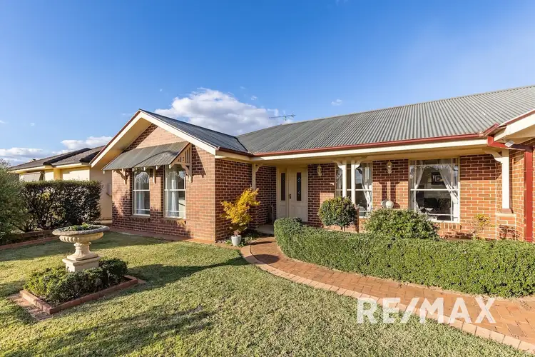 Second view of Homely house listing, 6 Lakehaven Drive, Lake Albert NSW 2650
