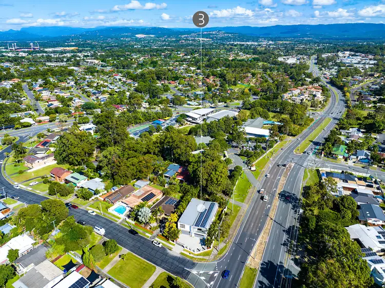 2 McCowan Street